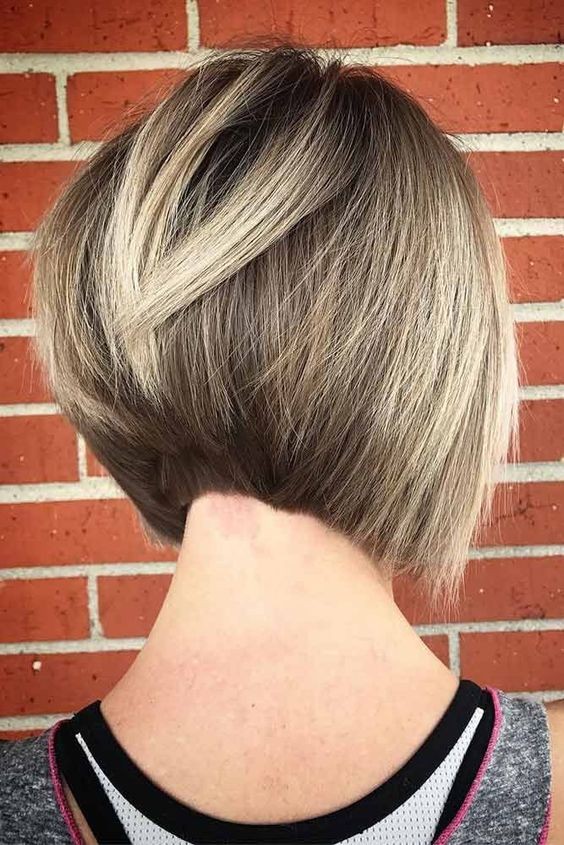 Les 44 plus belles coupes courtes pour femme en 2022 6 Les 44 plus belles coupes courtes pour femme en 2022 6