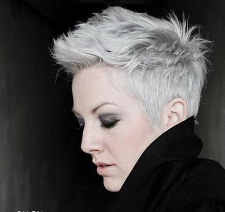 Les 44 plus belles coupes courtes pour femme en 2022 23 Les 44 plus belles coupes courtes pour femme en 2022 23