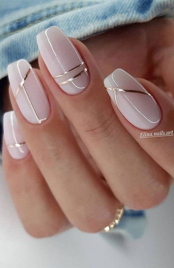 21 idées pour décorer vos ongles dans les tons nudes 4 21 idées pour décorer vos ongles dans les tons nudes 4