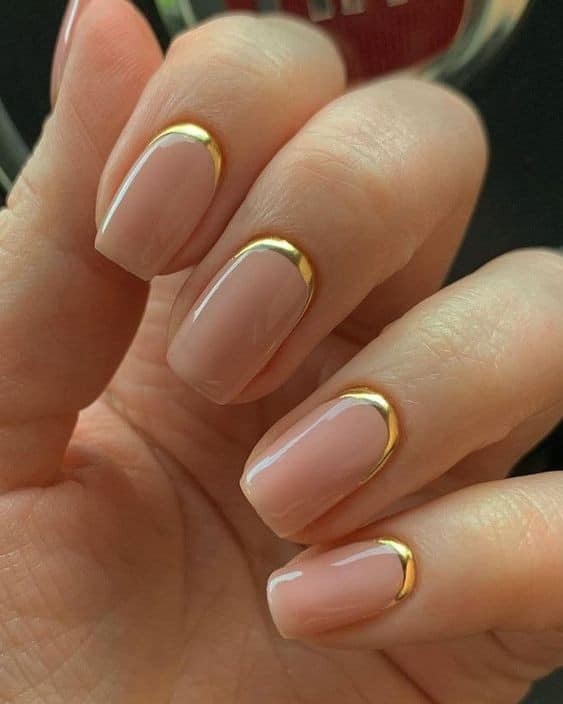 21 idées pour décorer vos ongles dans les tons nudes 7 21 idées pour décorer vos ongles dans les tons nudes 7