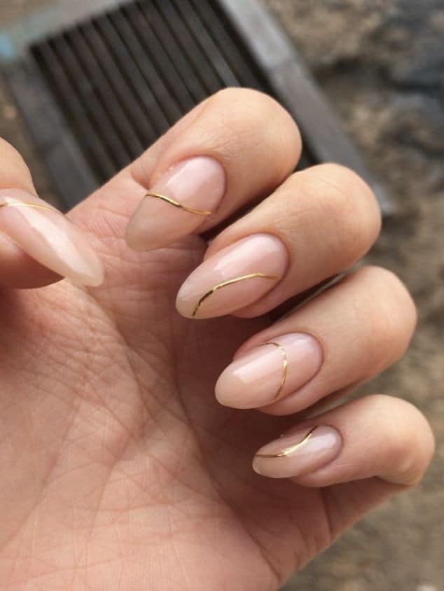 21 idées pour décorer vos ongles dans les tons nudes 19 21 idées pour décorer vos ongles dans les tons nudes 19