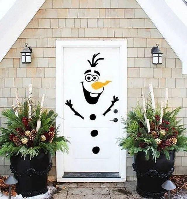 17 idées pour embellir vos portes en ce Noël 17 17 idées pour embellir vos portes en ce Noël 17