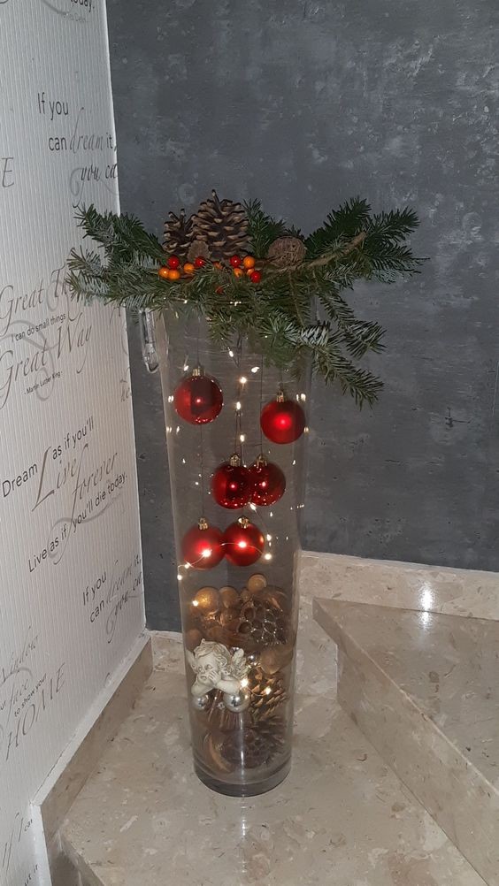 19 Décorations de Noël à faire soi-même avec un vase en verre 1 19 Décorations de Noël à faire soi-même avec un vase en verre 1