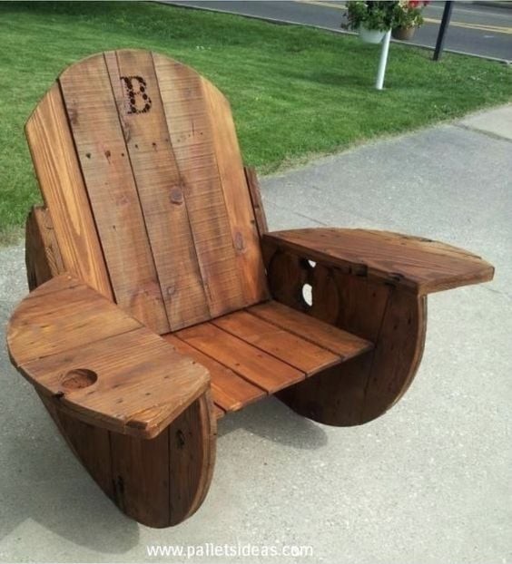 80 décorations à fabriquer à partir de simples bobines en bois récupéré 7 80 décorations à fabriquer à partir de simples bobines en bois récupéré 7