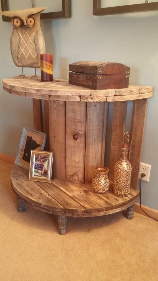 80 décorations à fabriquer à partir de simples bobines en bois récupéré 48 80 décorations à fabriquer à partir de simples bobines en bois récupéré 48
