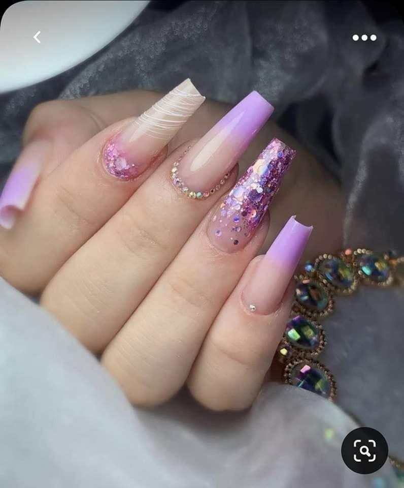 17 idées d'ongles dans les tons Lilas 5