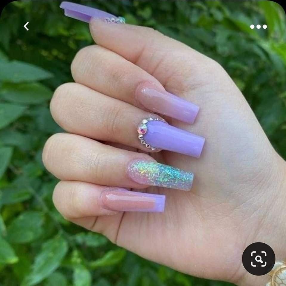 17 idées d'ongles dans les tons Lilas 6