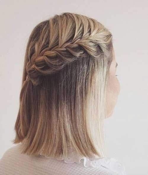 30 charmantes coiffures tressées pour cheveux courts 21