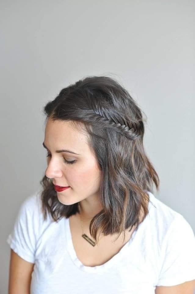 30 charmantes coiffures tressées pour cheveux courts 24