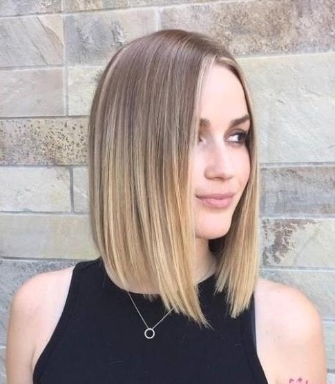 Meilleures coiffures et coupes de cheveux tendance pour femmes en 2022 8 Meilleures coiffures et coupes de cheveux tendance pour femmes en 2022 8