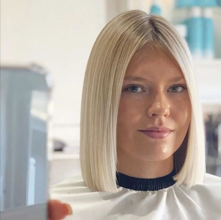 Meilleures coiffures et coupes de cheveux tendance pour femmes en 2022 16 Meilleures coiffures et coupes de cheveux tendance pour femmes en 2022 16