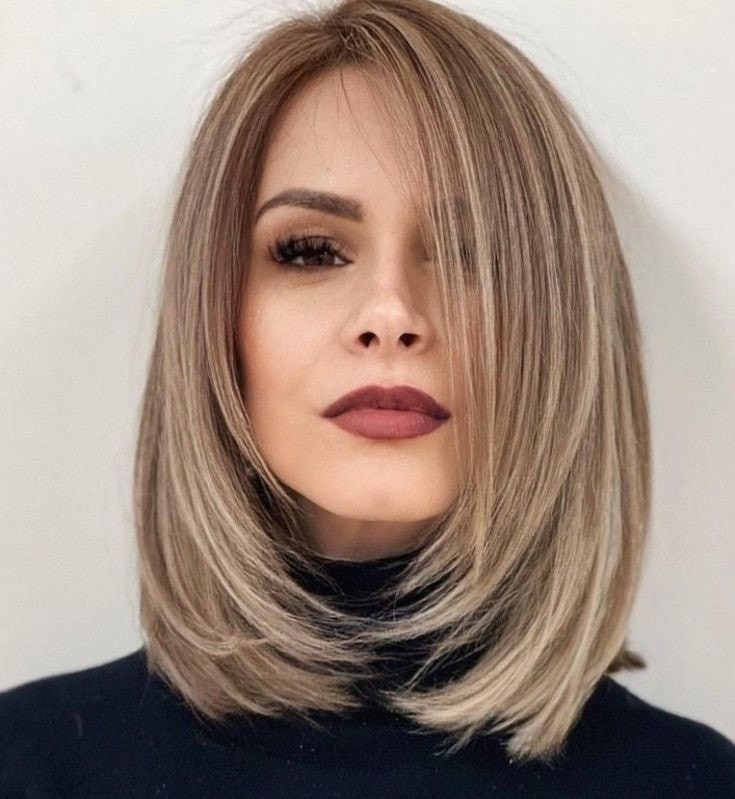 Meilleures coiffures et coupes de cheveux tendance pour femmes en 2022 17 Meilleures coiffures et coupes de cheveux tendance pour femmes en 2022 17