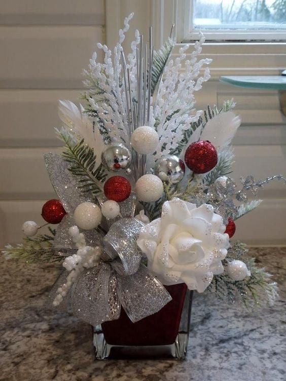 35 jolis centres de table de Noël pour vous inspirer 35 35 jolis centres de table de Noël pour vous inspirer 35