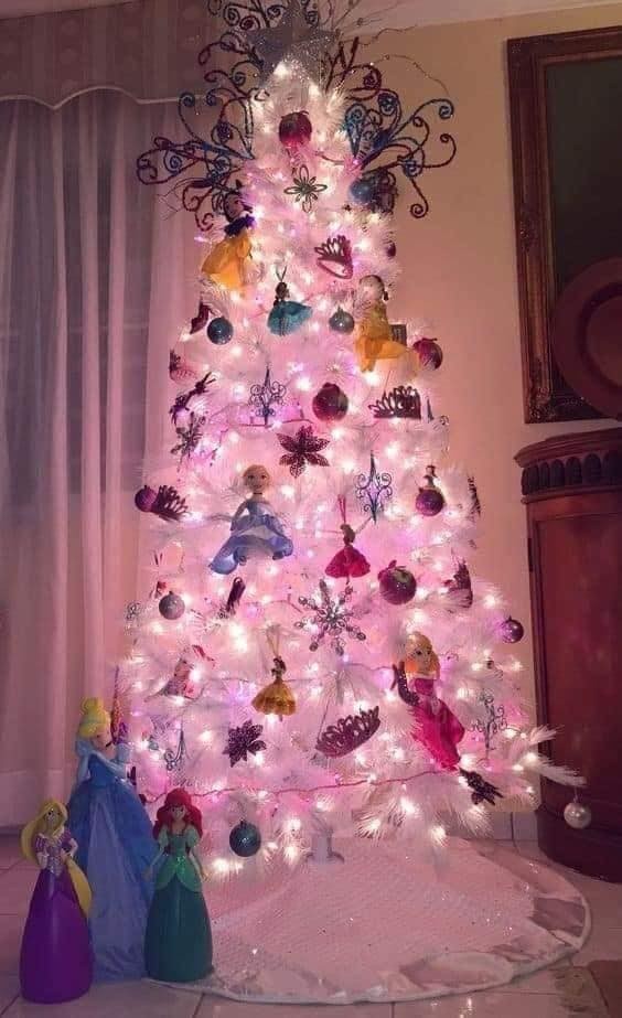 34 Sapins de Noël sur le thème de Disney 6 34 Sapins de Noël sur le thème de Disney 6