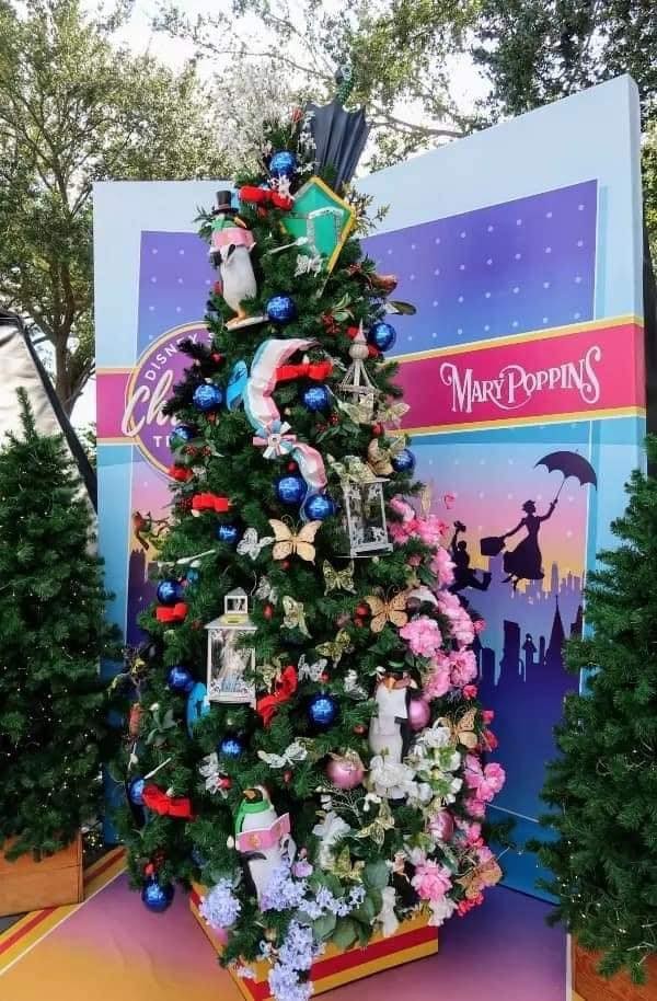 34 Sapins de Noël sur le thème de Disney 9 34 Sapins de Noël sur le thème de Disney 9