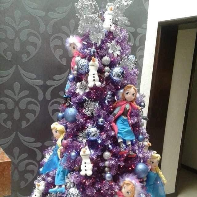 34 Sapins de Noël sur le thème de Disney 23 34 Sapins de Noël sur le thème de Disney 23