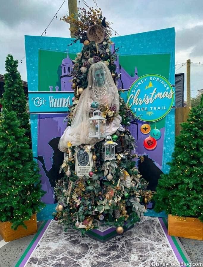 34 Sapins de Noël sur le thème de Disney 34 34 Sapins de Noël sur le thème de Disney 34