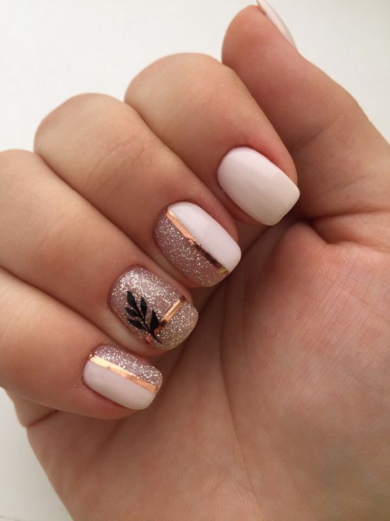 53 Nail art de Noël pour une manucure de fêtes réussie 17 53 Nail art de Noël pour une manucure de fêtes réussie 17
