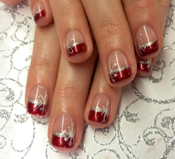 53 Nail art de Noël pour une manucure de fêtes réussie 19 53 Nail art de Noël pour une manucure de fêtes réussie 19