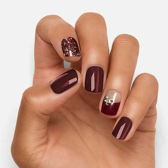 53 Nail art de Noël pour une manucure de fêtes réussie 26 53 Nail art de Noël pour une manucure de fêtes réussie 26