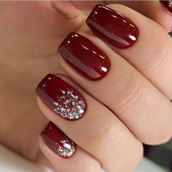 53 Nail art de Noël pour une manucure de fêtes réussie