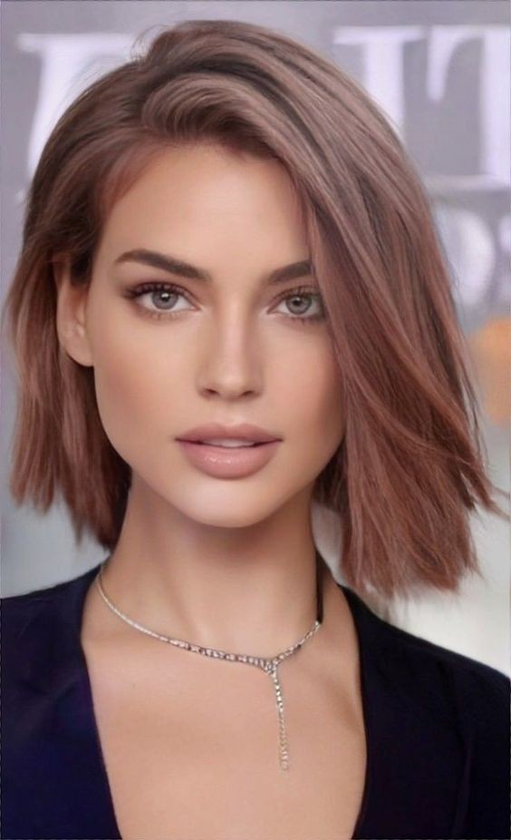 10 Coupes carré tendance 2022 qui rendent une femme irrésistible 7 10 Coupes carré tendance 2022 qui rendent une femme irrésistible 7