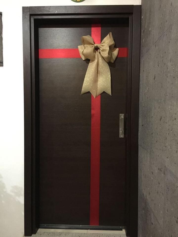 17 idées pour embellir vos portes en ce Noël 11 17 idées pour embellir vos portes en ce Noël 11