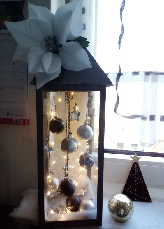 14 Décorations de Noël à faire avec une lanterne 7 14 Décorations de Noël à faire avec une lanterne 7
