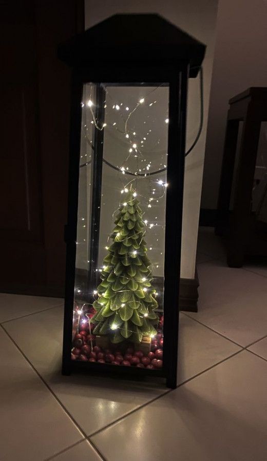 14 Décorations de Noël à faire avec une lanterne 8 14 Décorations de Noël à faire avec une lanterne 8