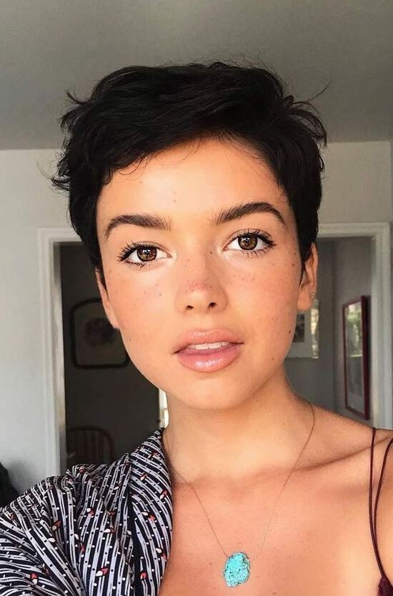 36 Coupes de cheveux courtes qui rendent une femme époustouflante 4 36 Coupes de cheveux courtes qui rendent une femme époustouflante 4