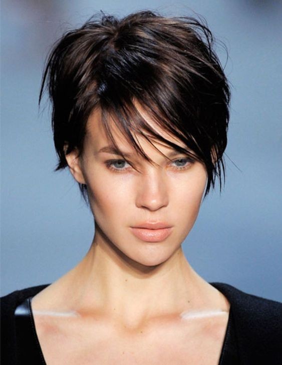 36 Coupes de cheveux courtes qui rendent une femme époustouflante 8 36 Coupes de cheveux courtes qui rendent une femme époustouflante 8