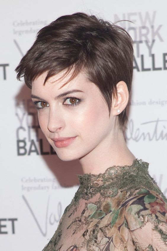 36 Coupes de cheveux courtes qui rendent une femme époustouflante 29 36 Coupes de cheveux courtes qui rendent une femme époustouflante 29