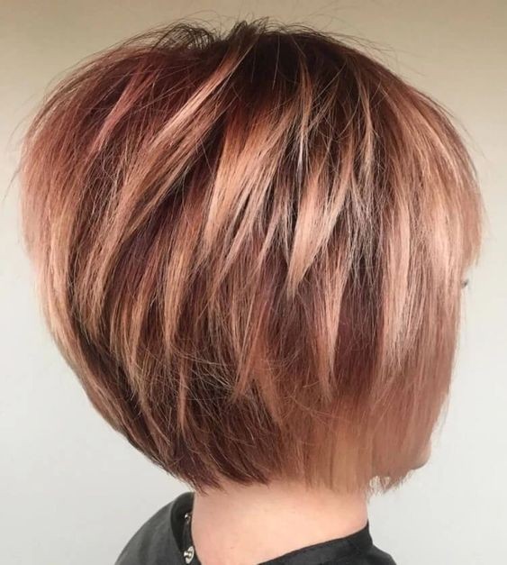 36 Coupes de cheveux courtes qui rendent une femme époustouflante 33 36 Coupes de cheveux courtes qui rendent une femme époustouflante 33