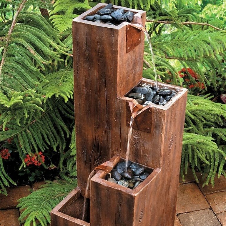 19 Fontaines en bois étonnantes pour vous inspirer 18 19 Fontaines en bois étonnantes pour vous inspirer 18
