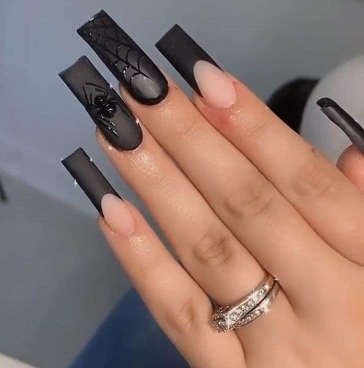 54 idées amusantes et effrayante d'ongles pour la fête d'Halloween 1 54 idées amusantes et effrayante d'ongles pour la fête d'Halloween 1
