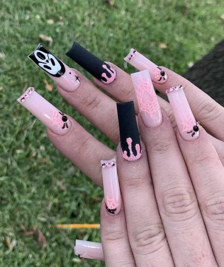 54 idées amusantes et effrayante d'ongles pour la fête d'Halloween 7 54 idées amusantes et effrayante d'ongles pour la fête d'Halloween 7