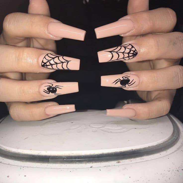 54 idées amusantes et effrayante d'ongles pour la fête d'Halloween 16 54 idées amusantes et effrayante d'ongles pour la fête d'Halloween 16