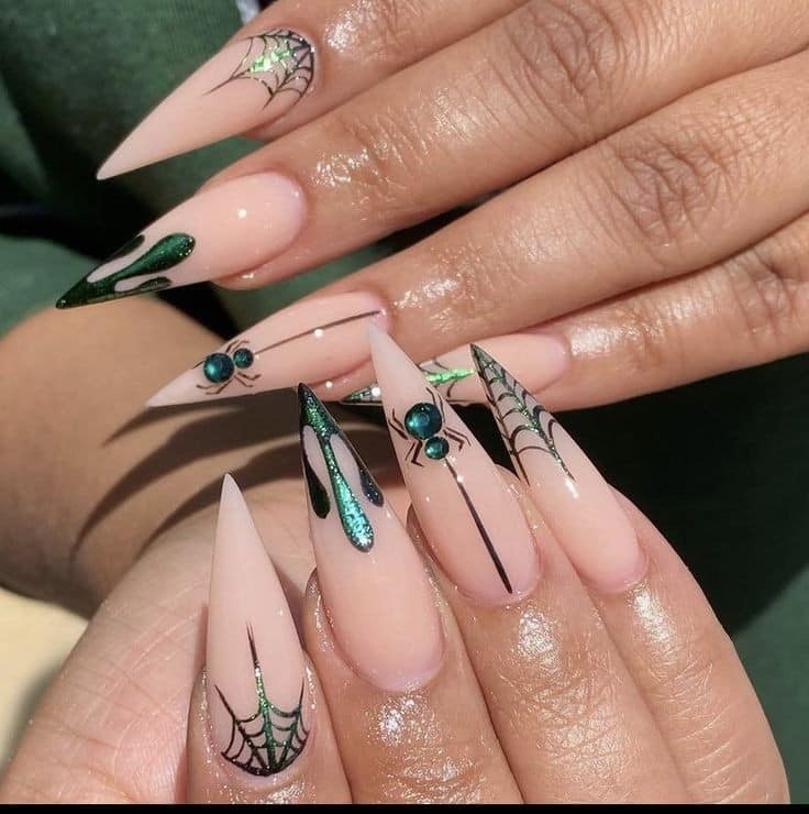 54 idées amusantes et effrayante d'ongles pour la fête d'Halloween 17 54 idées amusantes et effrayante d'ongles pour la fête d'Halloween 17