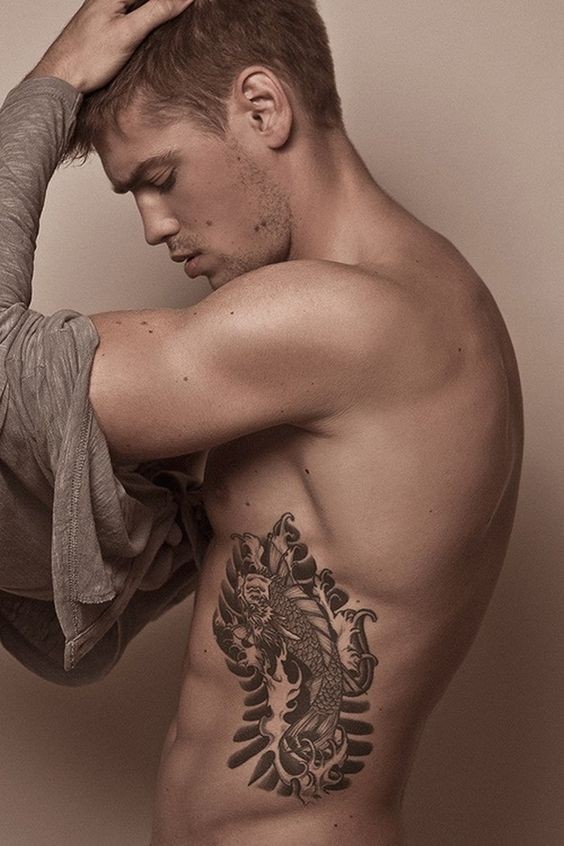 60 Idées de tatouages pour homme pour vous inspirer 22