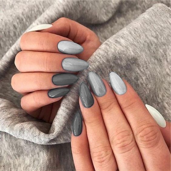 20 idées d'ongles gris que vous allez adorer 13 20 idées d'ongles gris que vous allez adorer 13