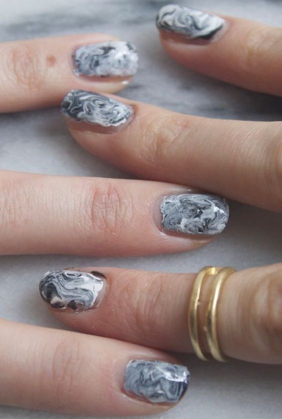 20 idées d'ongles gris que vous allez adorer 20 20 idées d'ongles gris que vous allez adorer 20