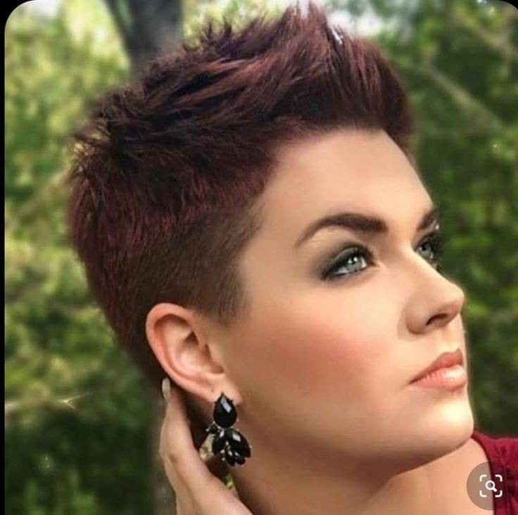 Les 33 plus belles coupes de cheveux courtes de fée pour femmes 28