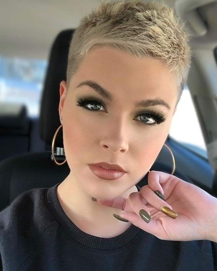 Les 33 plus belles coupes de cheveux courtes de fée pour femmes 30