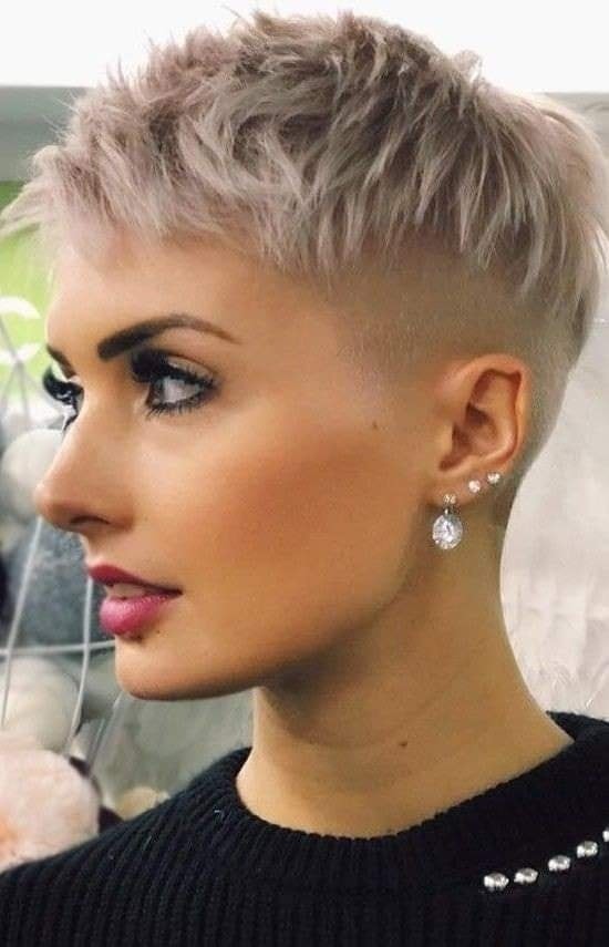 Les 33 plus belles coupes de cheveux courtes de fée pour femmes 31