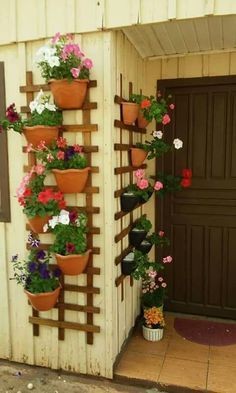 31 idées de jardinières murales en bois pour vos plantes 9 31 idées de jardinières murales en bois pour vos plantes 9