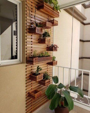 31 idées de jardinières murales en bois pour vos plantes 15 31 idées de jardinières murales en bois pour vos plantes 15