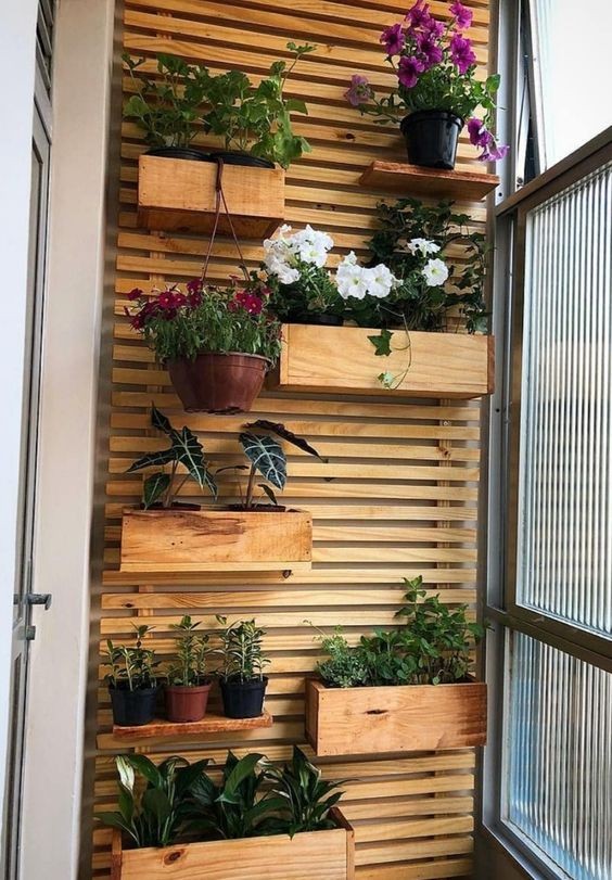 31 idées de jardinières murales en bois pour vos plantes 19 31 idées de jardinières murales en bois pour vos plantes 19