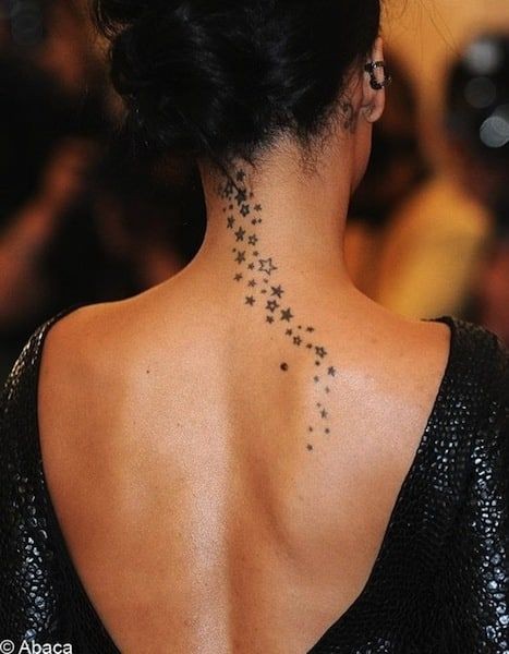 47 Tatouages nuque à la fois discrets et sensuels 3 47 Tatouages nuque à la fois discrets et sensuels 3