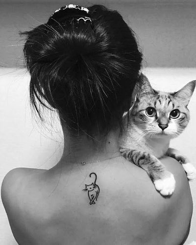 47 Tatouages nuque à la fois discrets et sensuels 44 47 Tatouages nuque à la fois discrets et sensuels 44