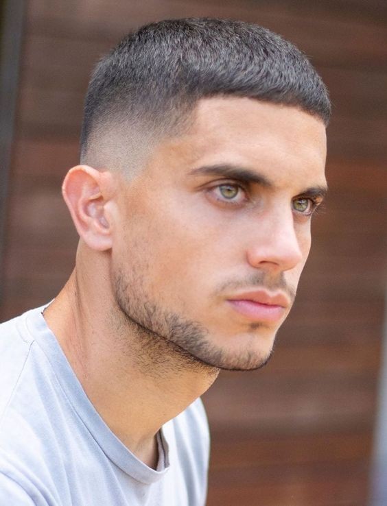 22 styles de Buzz-Cuts à connaître avant de vous raser la tête 14